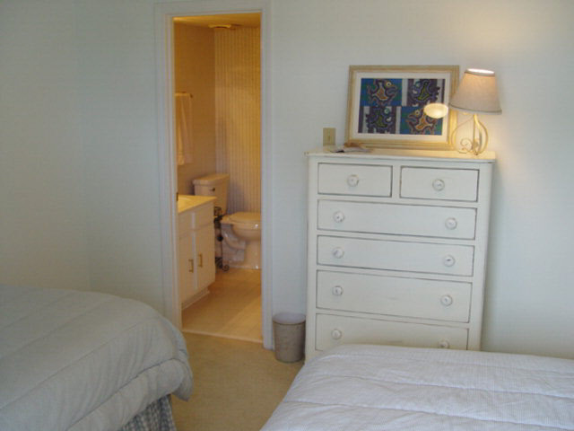 710 South Mobile Street, Unit 44 Fairhope, AL 36532 - Photo 29 of 41 Third-floor spare BR