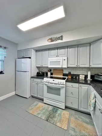 $2,500 | 7410 South Ocean Drive, Unit 409, Jensen Beach, FL 34957