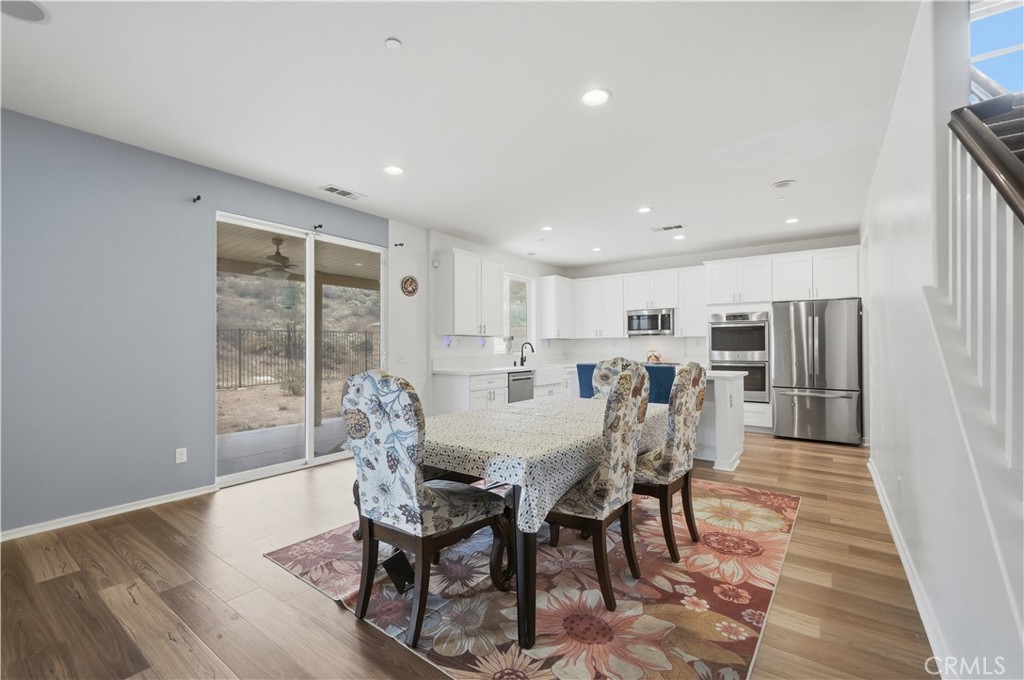 34308 Heather Ridge Road Lake Elsinore, CA 92532 - Photo 9 of 31