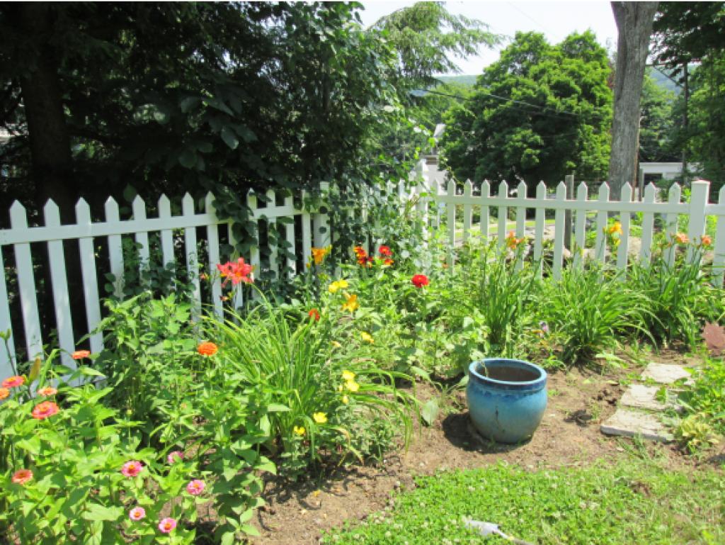 14 Lockwood Street Rockingham, VT 05101 - Photo 26 of 29