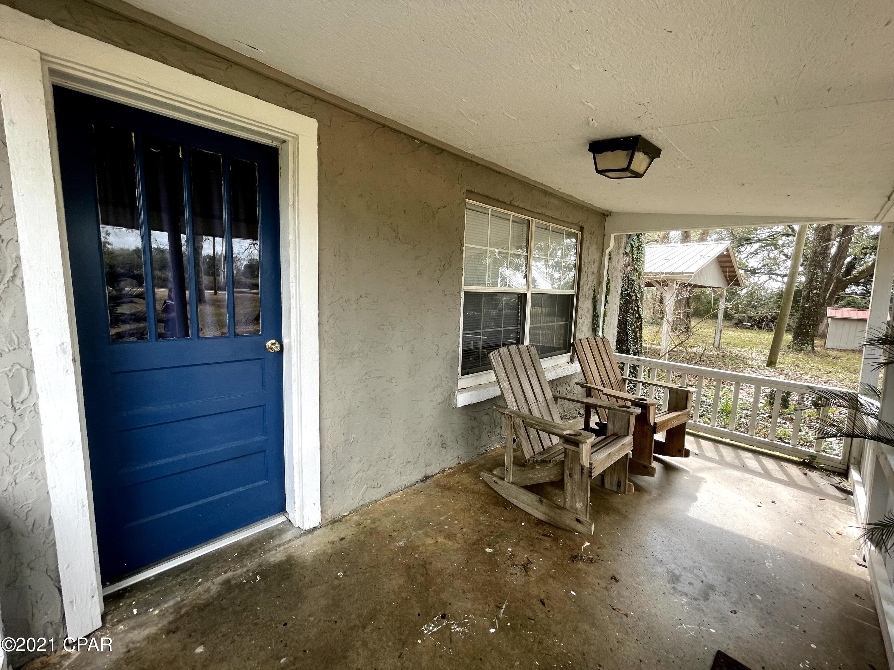 1553 Falling Waters Road Chipley, FL 32428 - Photo 4 of 37