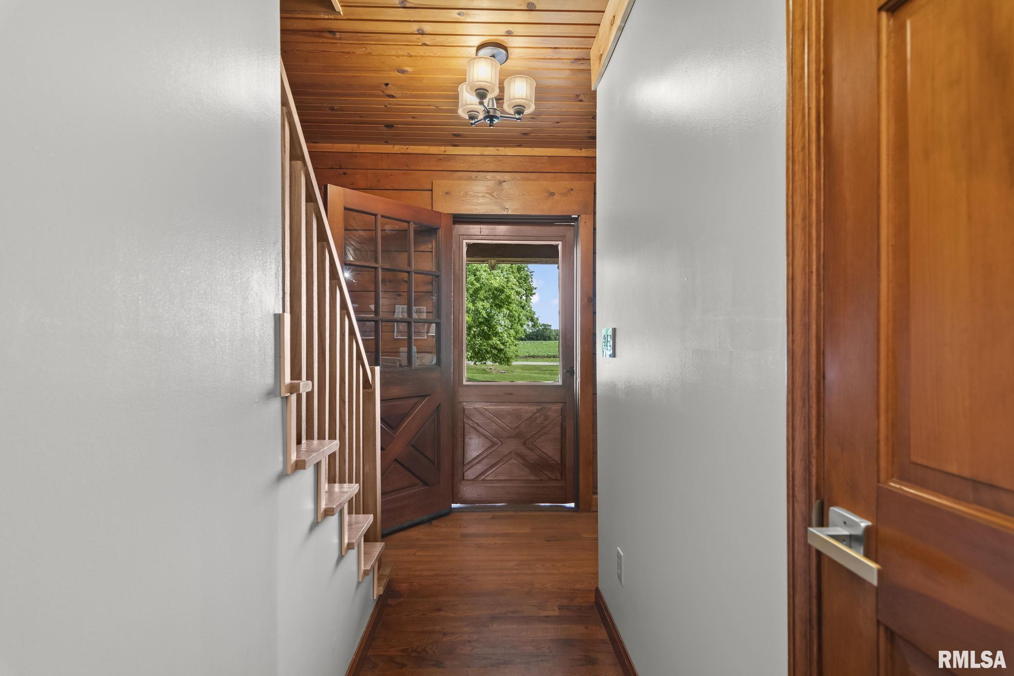 1850 East Barber Road Sherman, IL 62684 - Photo 6 of 65