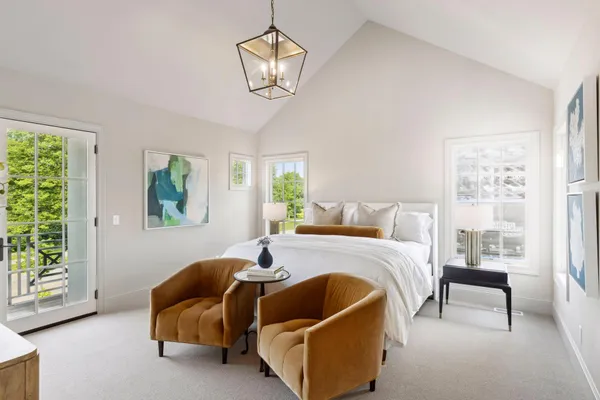 $2,850,000 | 956 Mississippi River Boulevard South, St. Paul, MN 55116