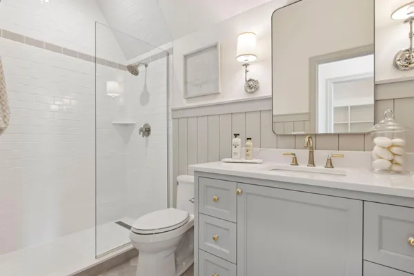 $2,850,000 | 956 Mississippi River Boulevard South, St. Paul, MN 55116