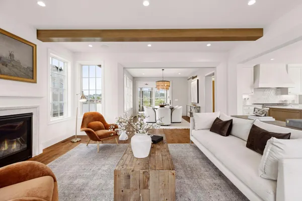 $2,850,000 | 956 Mississippi River Boulevard South, St. Paul, MN 55116