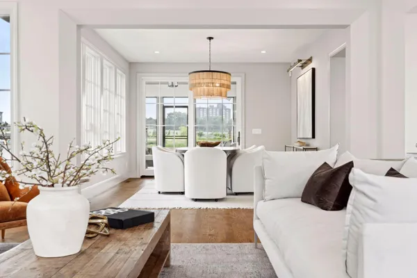 $2,850,000 | 956 Mississippi River Boulevard South, St. Paul, MN 55116