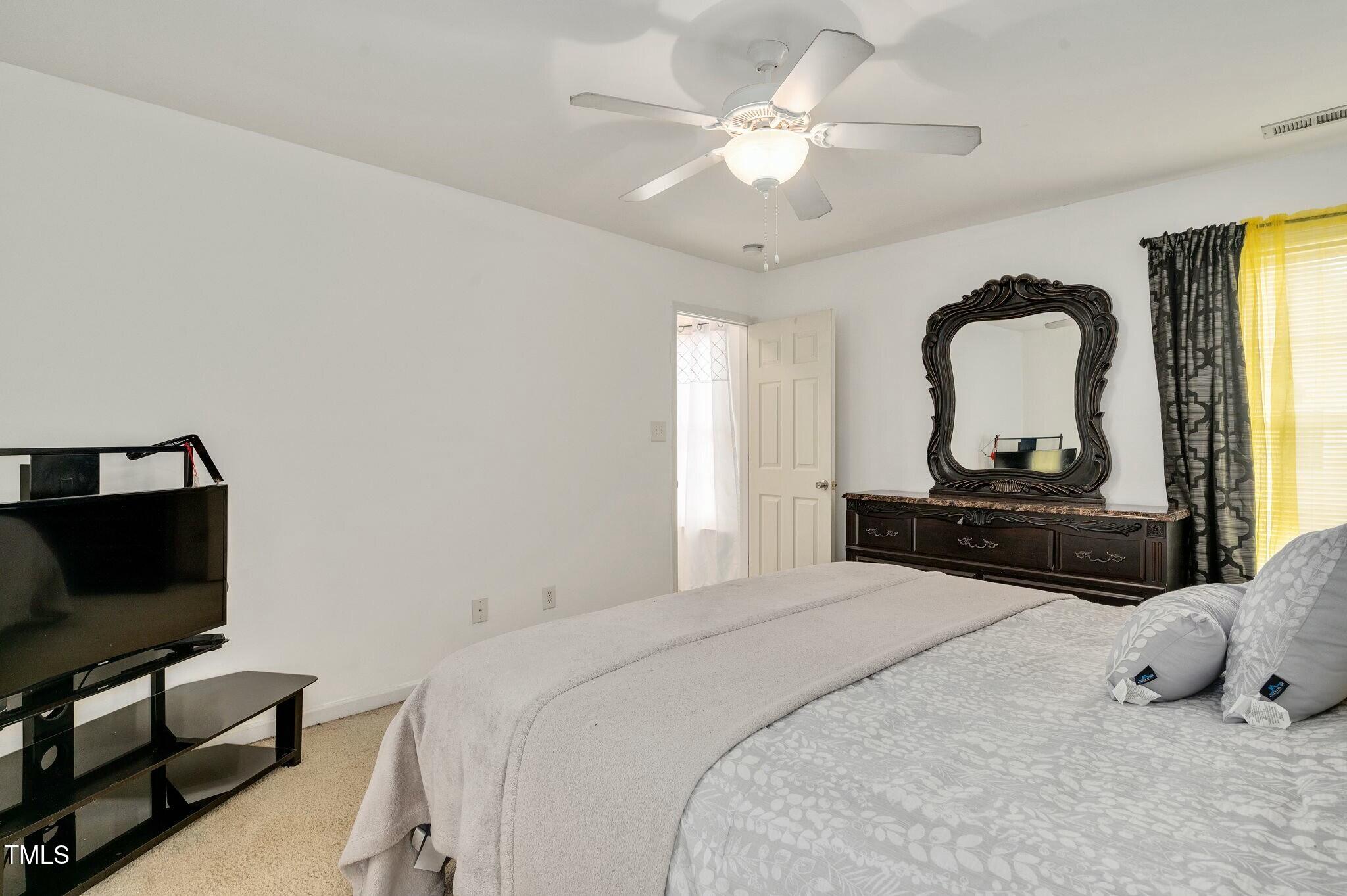 2811 Erinridge Road Raleigh, NC 27610 - Photo 20 of 27 tempImageHY5WVA