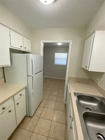 $775 | 130 Oyster Creek Drive, Unit 22, Lake Jackson, TX 77566