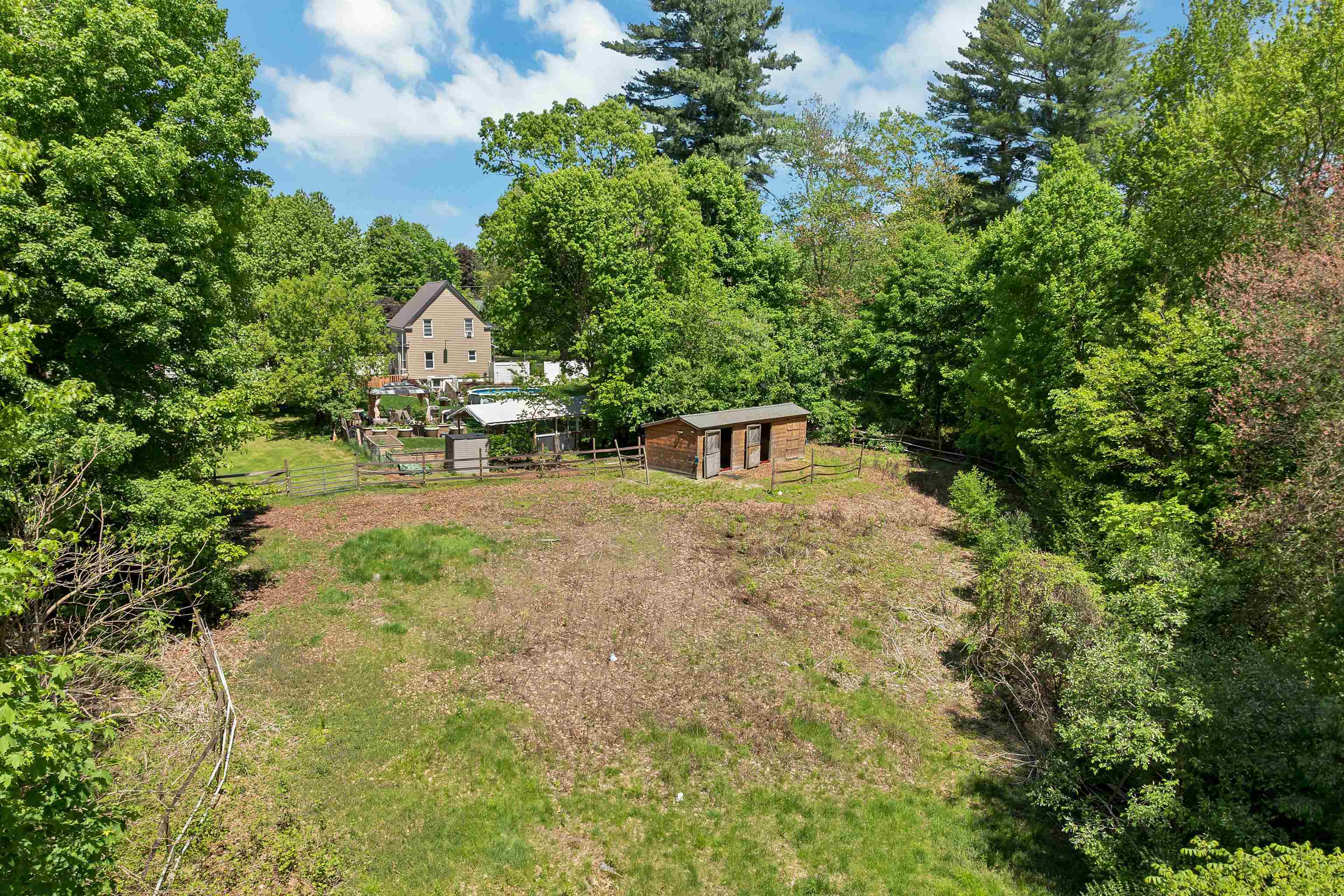 11 Grove Street Derry, NH 03038 - Photo 13 of 51