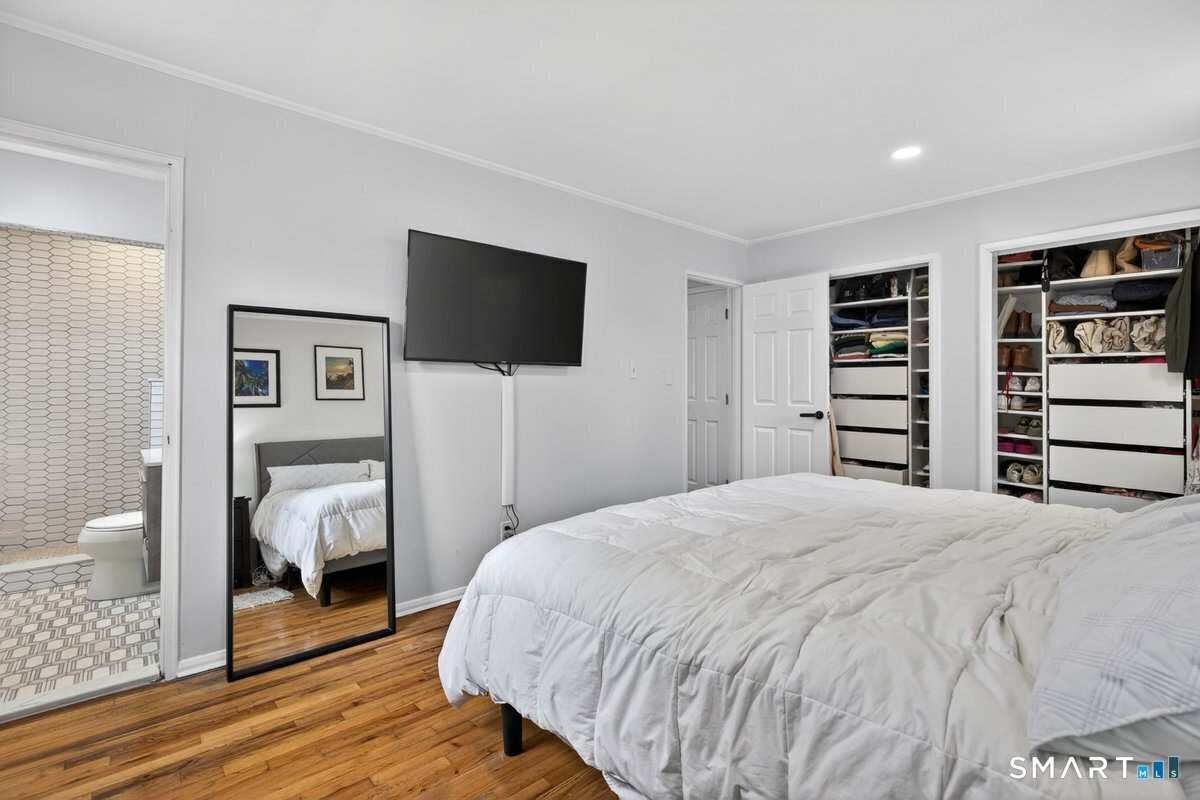 131 Clay Hill Road Stamford, CT 06905 - Photo 11 of 32