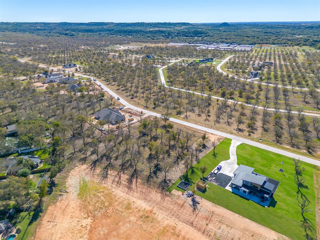 1148 West Landings Road North Granbury, TX 76049 - Photo 10 of 36