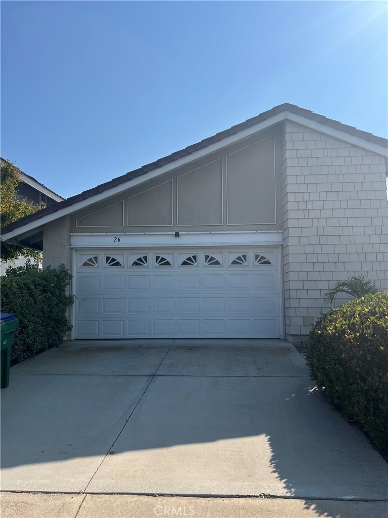 26 Alderbrook Irvine, CA 92604 - Photo 3 of 16 a view of a garage