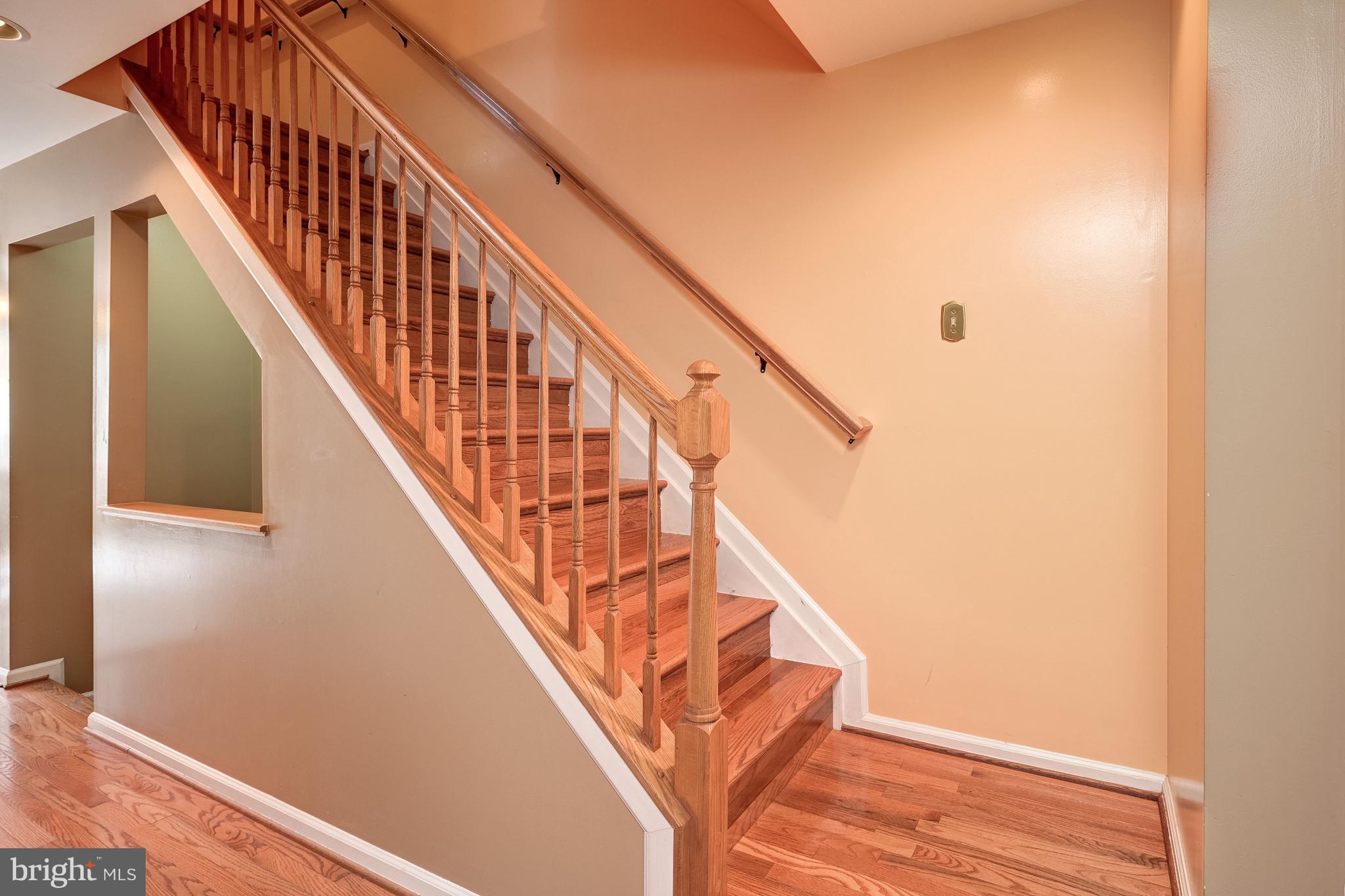 6125 Good Hunters Ride Columbia, MD 21045 - Photo 3 of 46 Oak Staircase