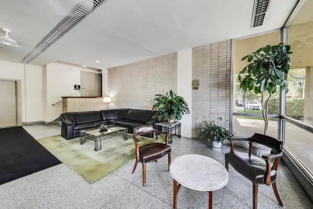 $125,000 | 5050 South East End Avenue, Unit 4B, Chicago, IL 60615