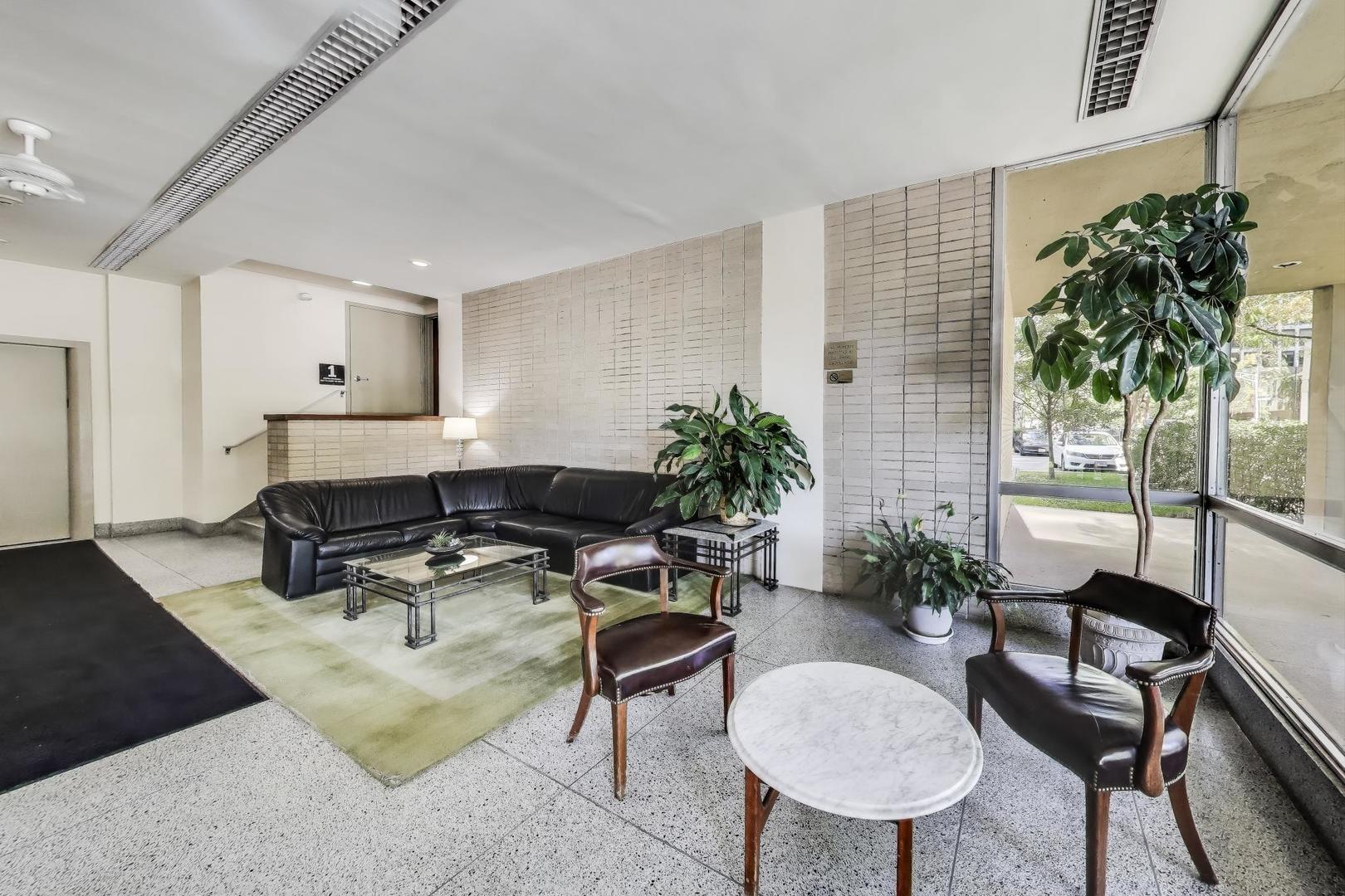 5050 South East End Avenue, Unit 4B Chicago, IL 60615 - Photo 16 of 24