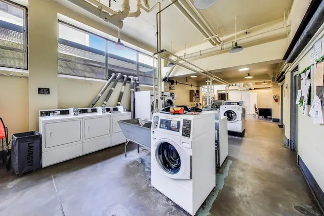 $125,000 | 5050 South East End Avenue, Unit 4B, Chicago, IL 60615