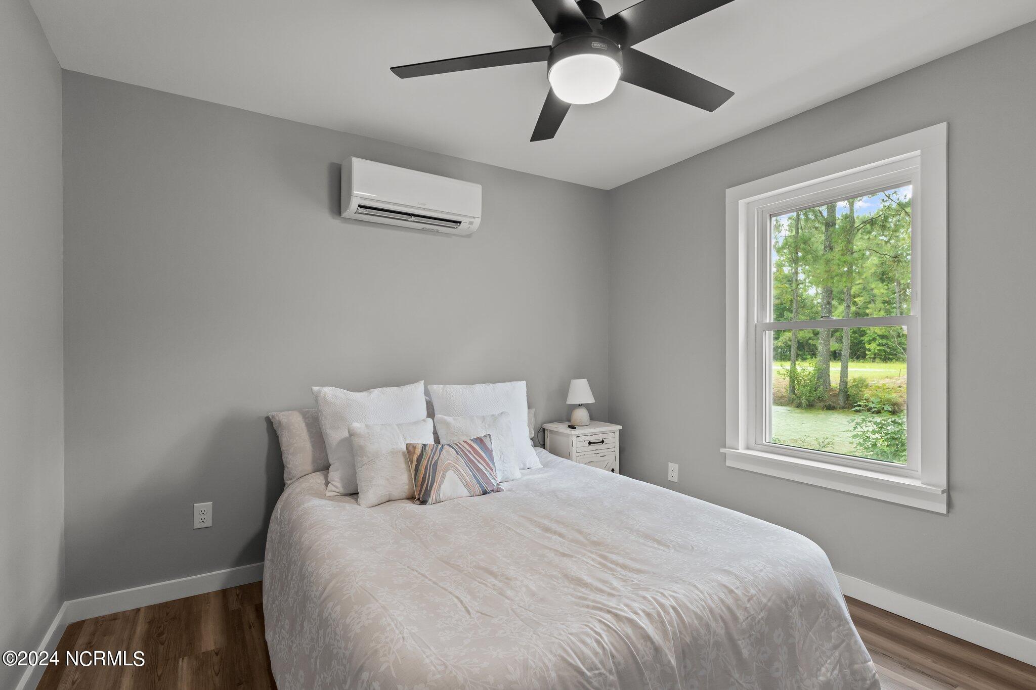 203 Long Pond Loop Swansboro, NC 28584 - Photo 21 of 49 Bedroom 1