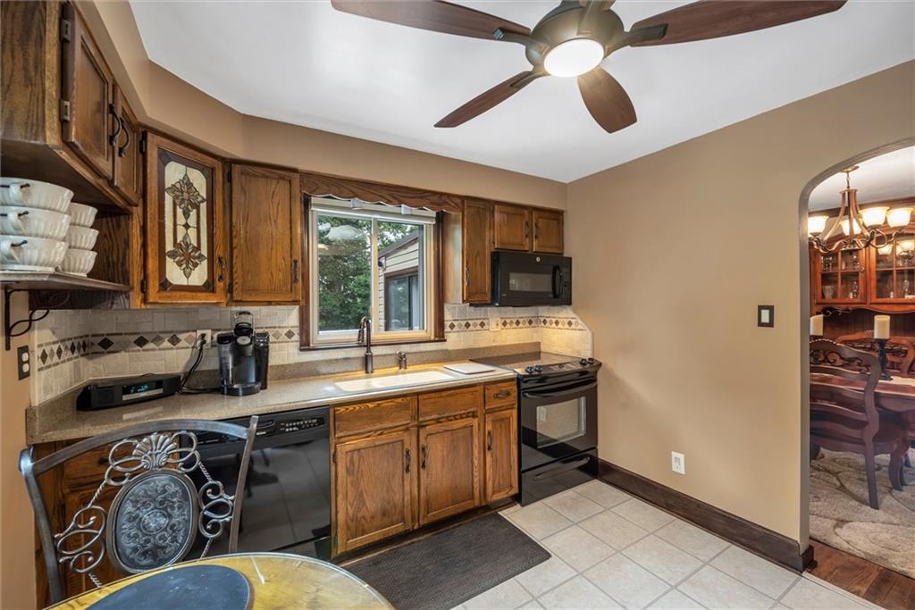2279 Reis Run Road Pittsburgh, PA 15237 - Photo 11 of 22 Gallery Image 11