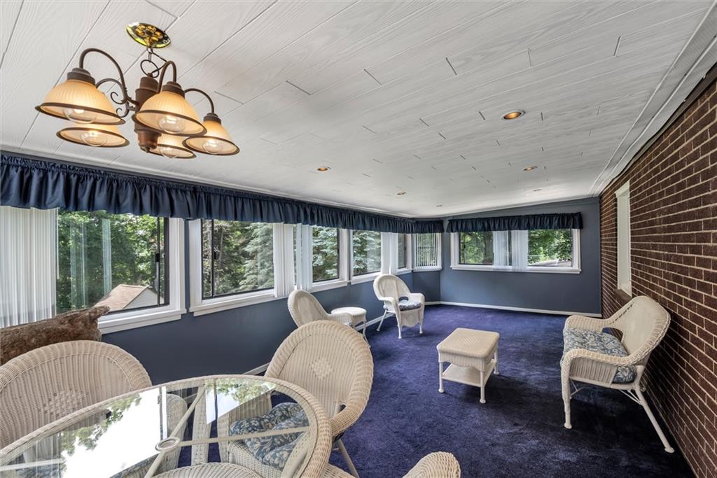 2279 Reis Run Road Pittsburgh, PA 15237 - Photo 9 of 22 Gallery Image 9