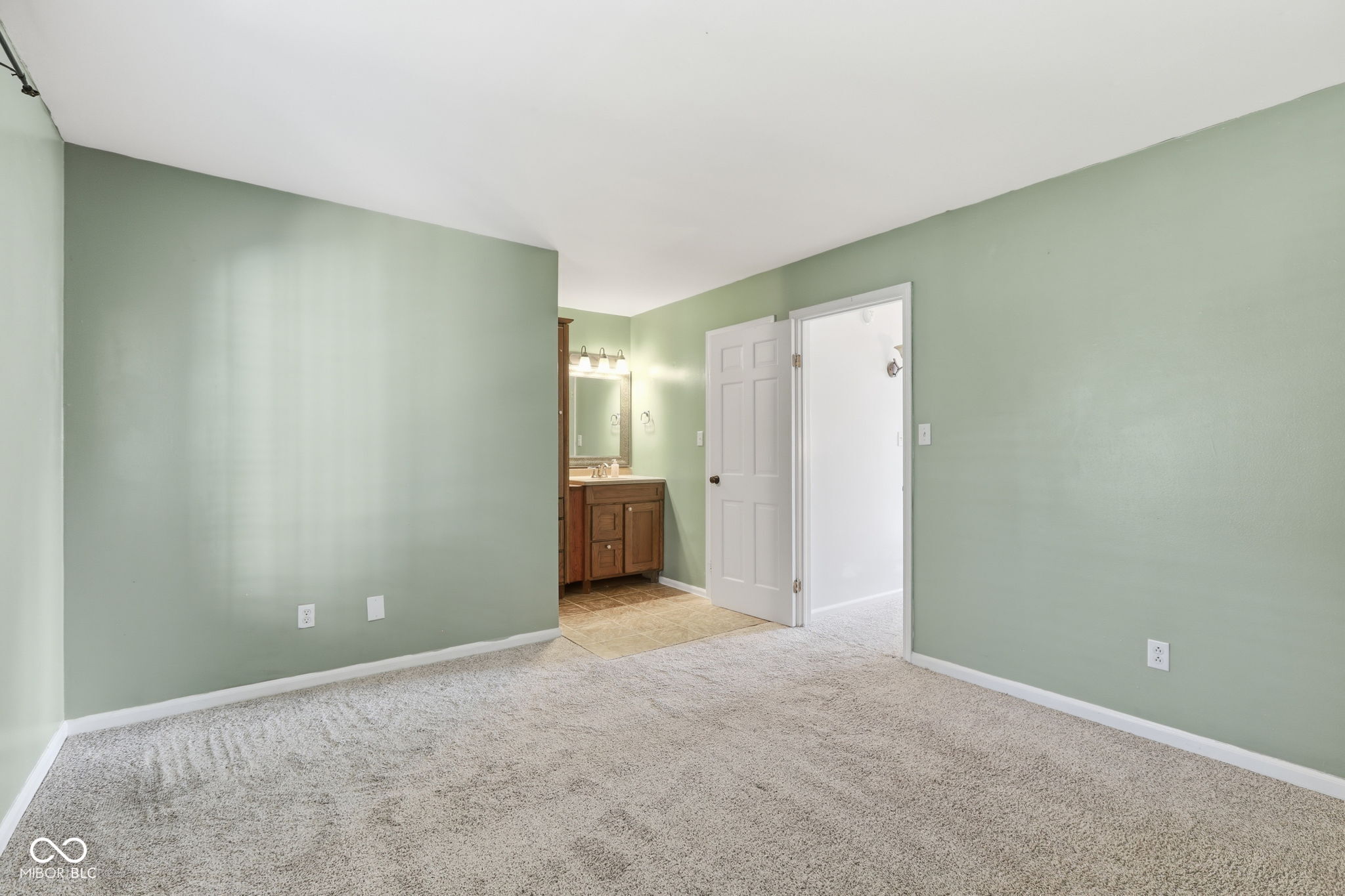 2260 Rome Drive Indianapolis, IN 46228 - Photo 11 of 36