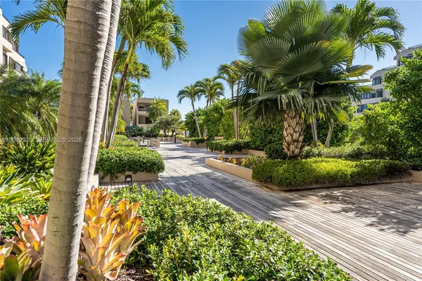 $1,395,000 | 141 Crandon Boulevard, Unit 331, Key Biscayne, FL 33149