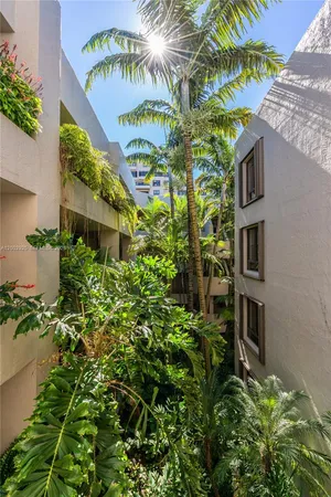 $1,395,000 | 141 Crandon Boulevard, Unit 331, Key Biscayne, FL 33149