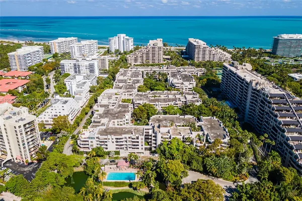 $1,395,000 | 141 Crandon Boulevard, Unit 331, Key Biscayne, FL 33149