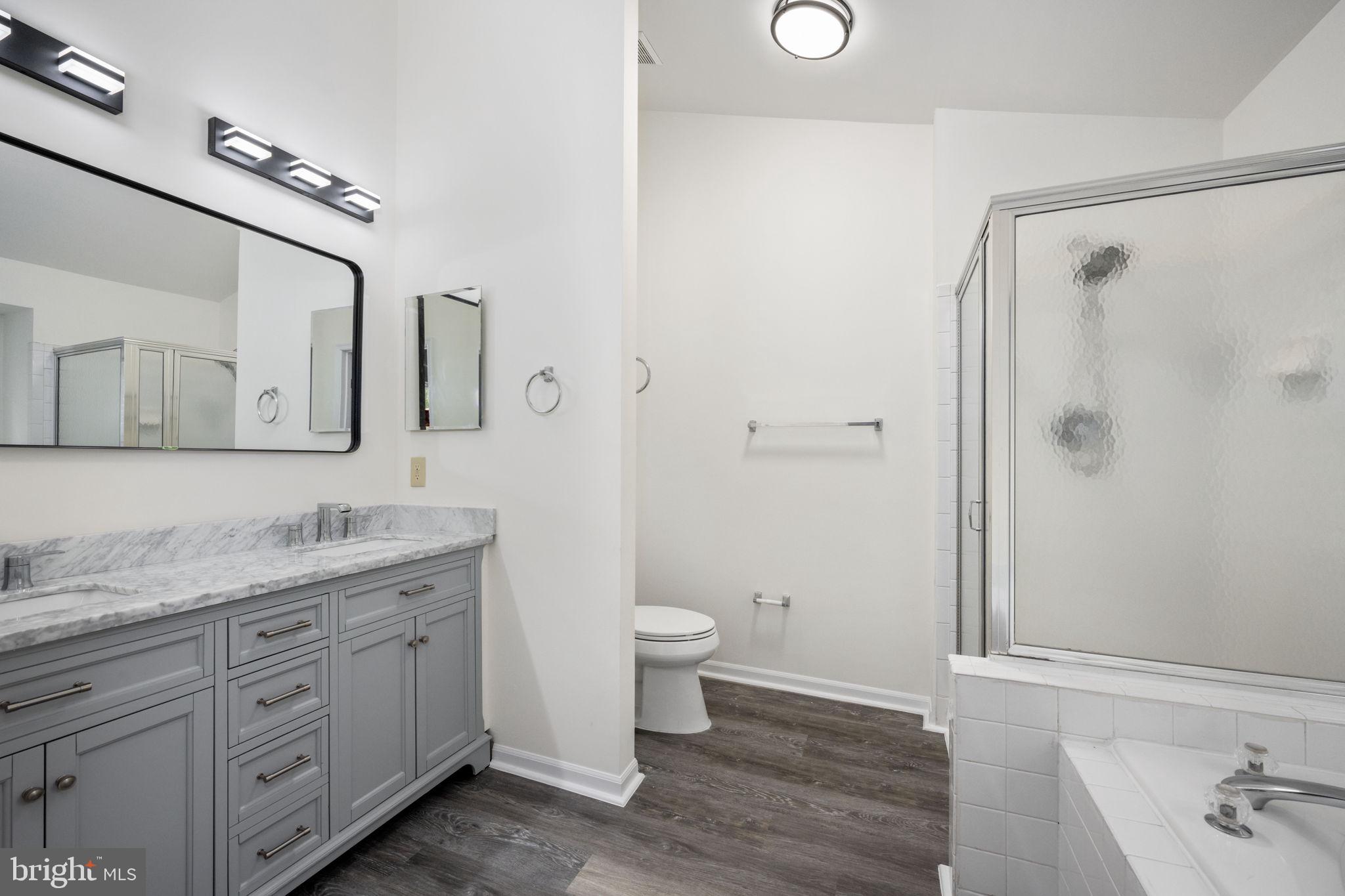 6509 Castine Lane Springfield, VA 22150 - Photo 20 of 44 Master Bathroom