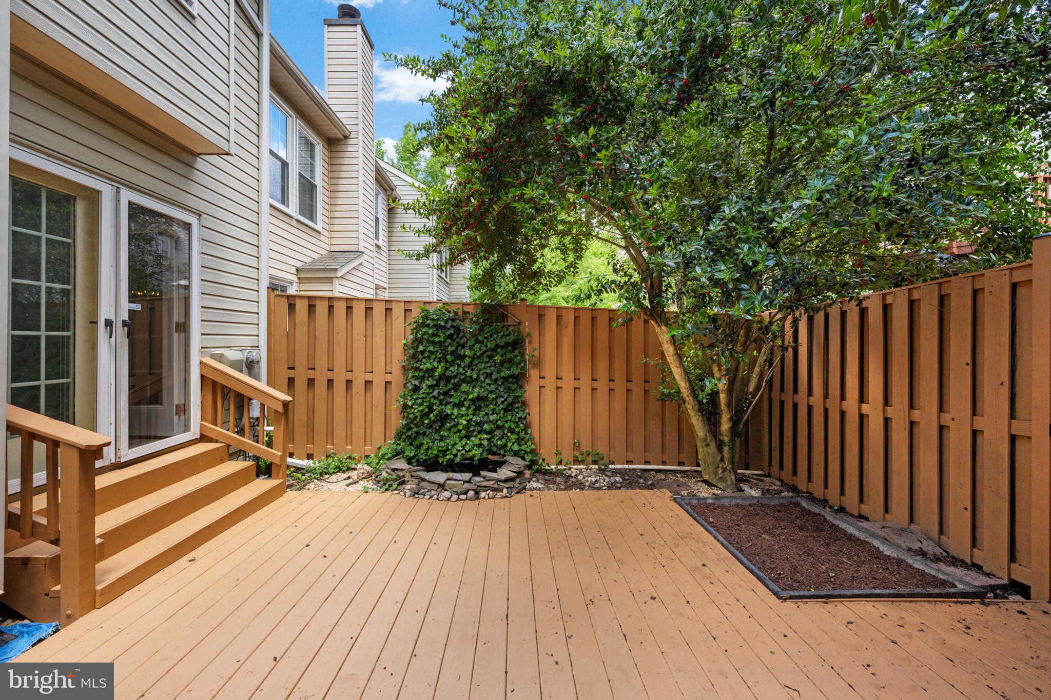 6509 Castine Lane Springfield, VA 22150 - Photo 2 of 44 Wood Patio