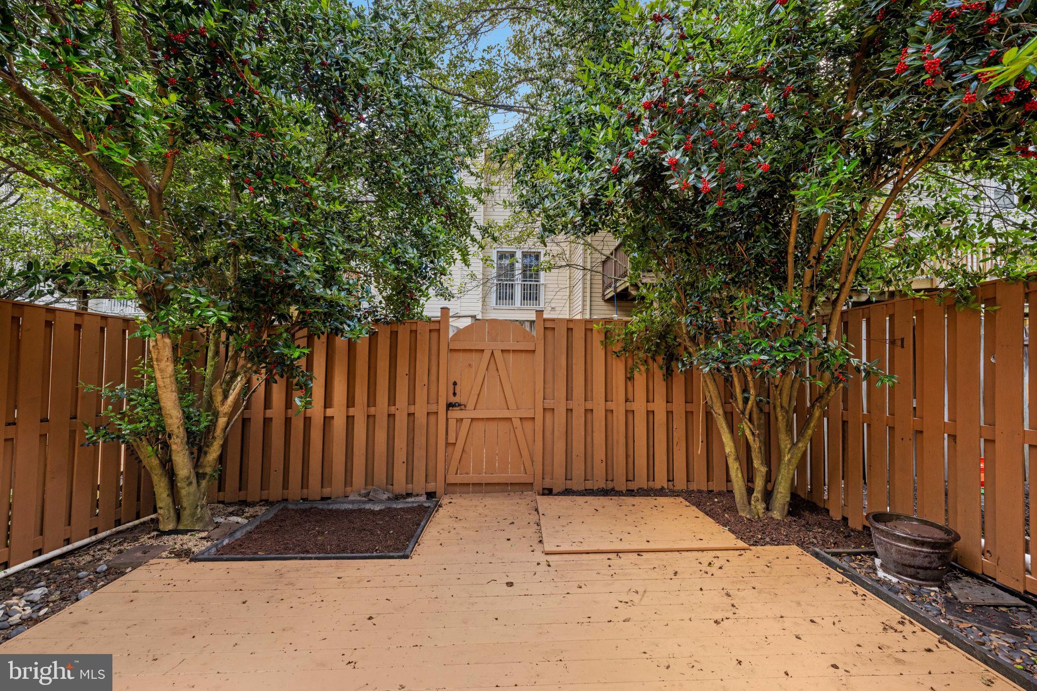 6509 Castine Lane Springfield, VA 22150 - Photo 25 of 44 Wood Patio