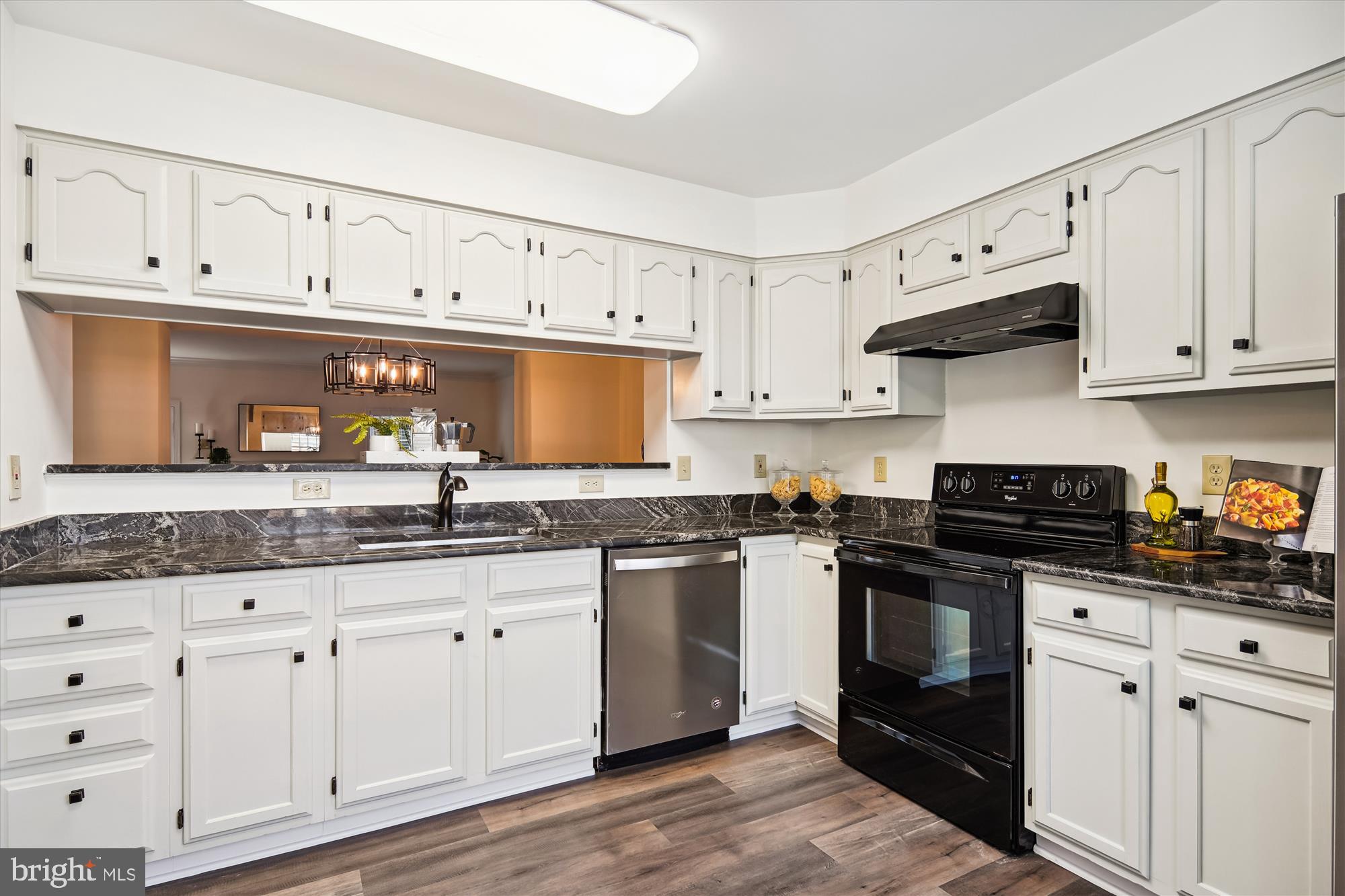 6509 Castine Lane Springfield, VA 22150 - Photo 7 of 44 Kitchen