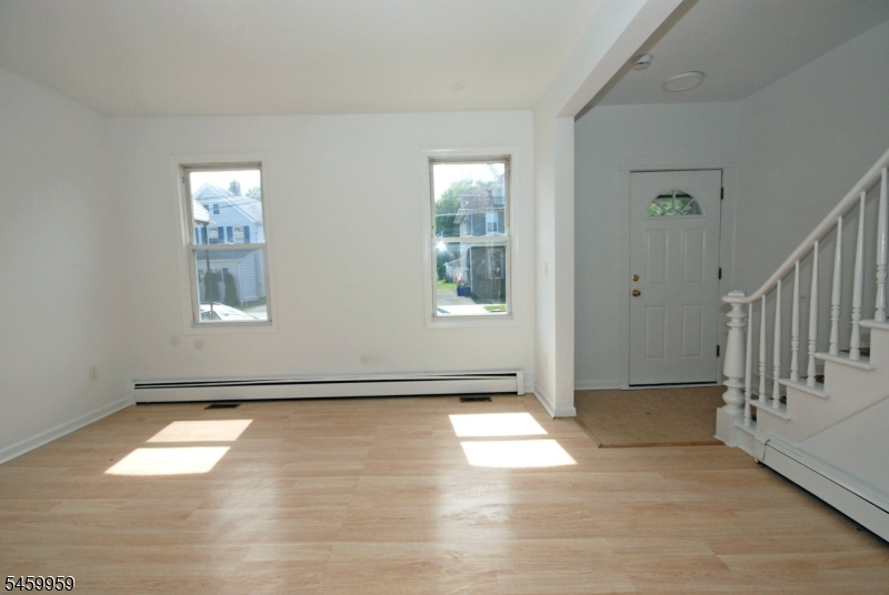 23 Lagrange Street Raritan, NJ 08869 - Photo 3 of 18 Gallery Image 3