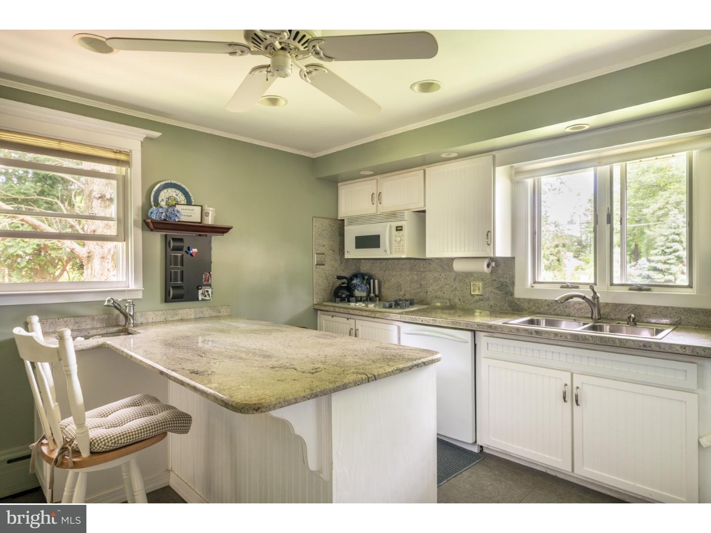 1365 Meetinghouse Road Huntingdon Valley, PA 19006 - Photo 8 of 22 Kitchen
