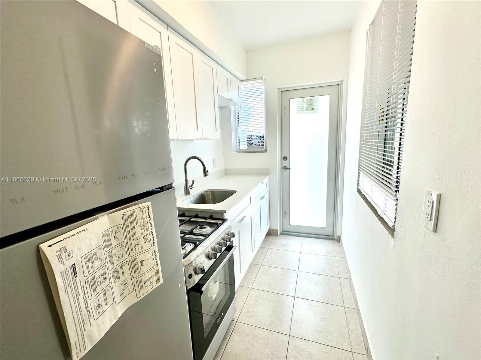 800 85th Street, Unit 816 Miami Beach, FL 33141 - Photo 4 of 18