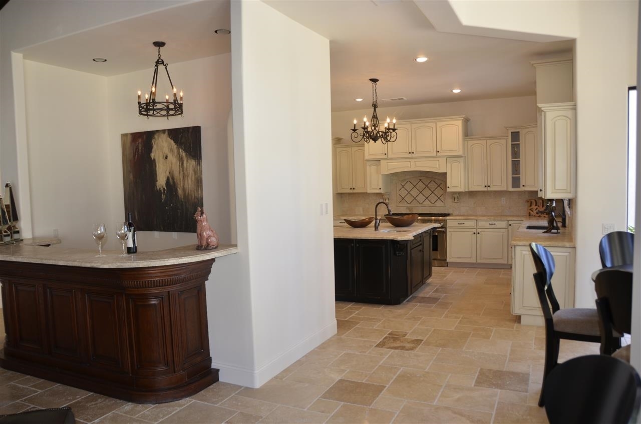 18095 Rancho La Cima Corte Rancho Santa Fe, CA 92067 - Photo 6 of 14