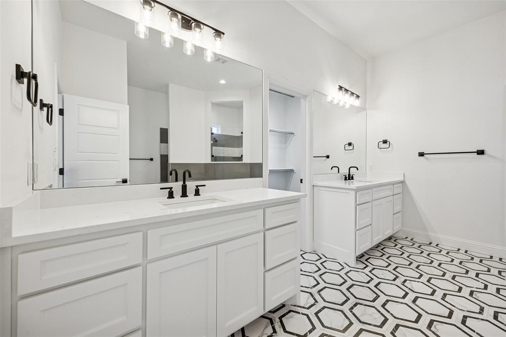 257 Coalson Crossing Azle, TX 76020 - Photo 15 of 29