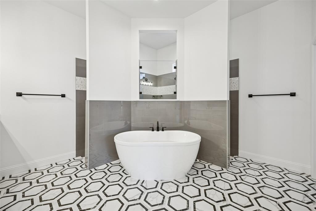 257 Coalson Crossing Azle, TX 76020 - Photo 16 of 29