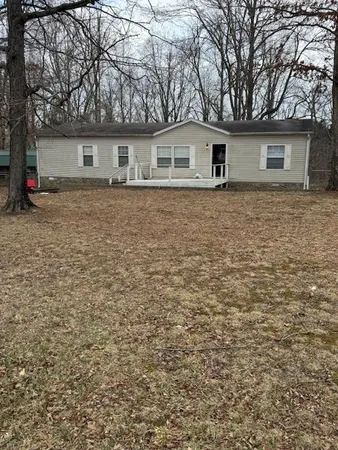 337 Sparrow Road, Lafayette, TN 37083
