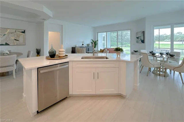 $789,950 | 16881 Fairgrove Way, Unit 7102, Naples, FL 34110