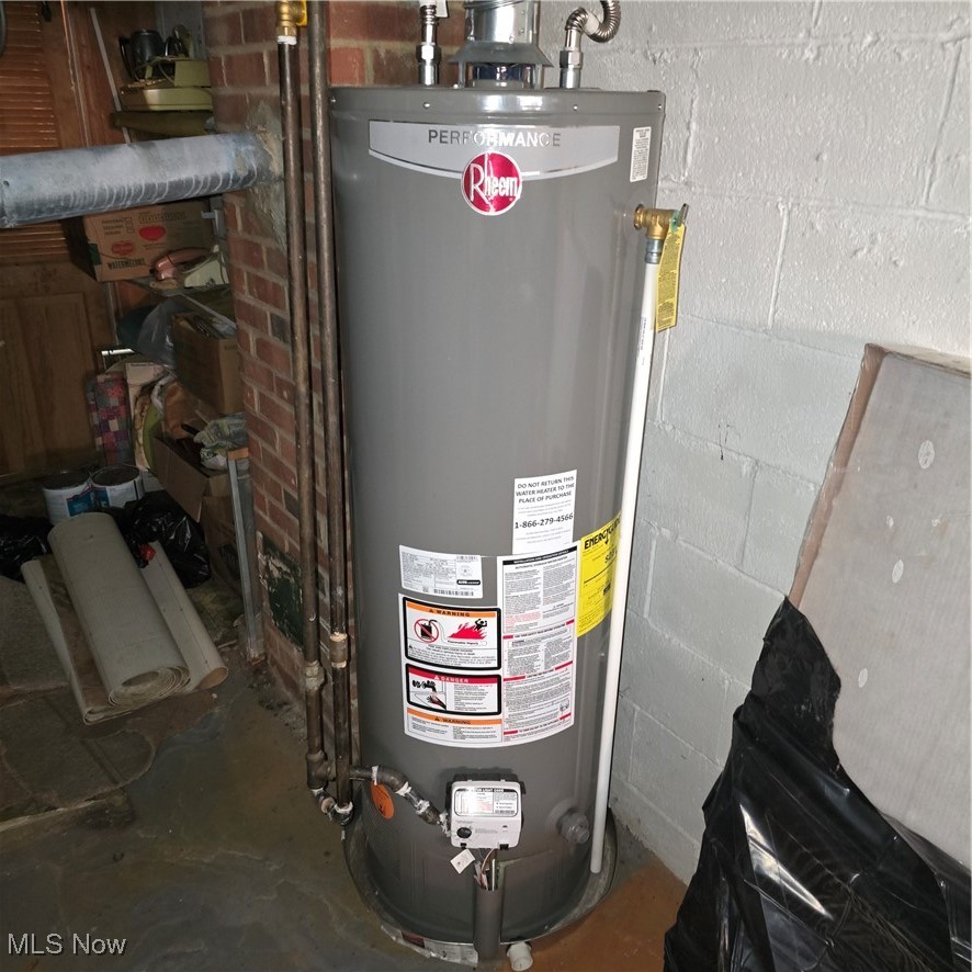 1669 Wood Road Cleveland Heights, OH 44121 - Photo 19 of 22 Hot water tank