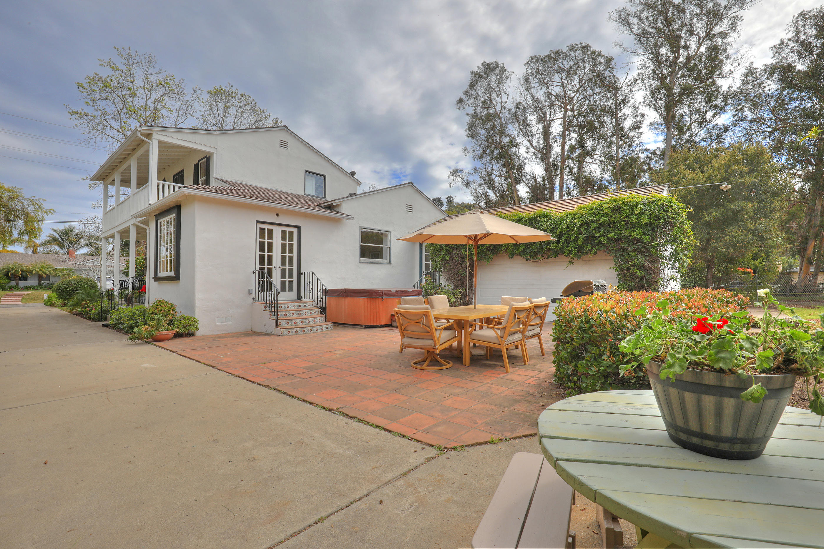 439 Arroyo Road Santa Barbara, CA 93110 - Photo 22 of 24 Back Garden