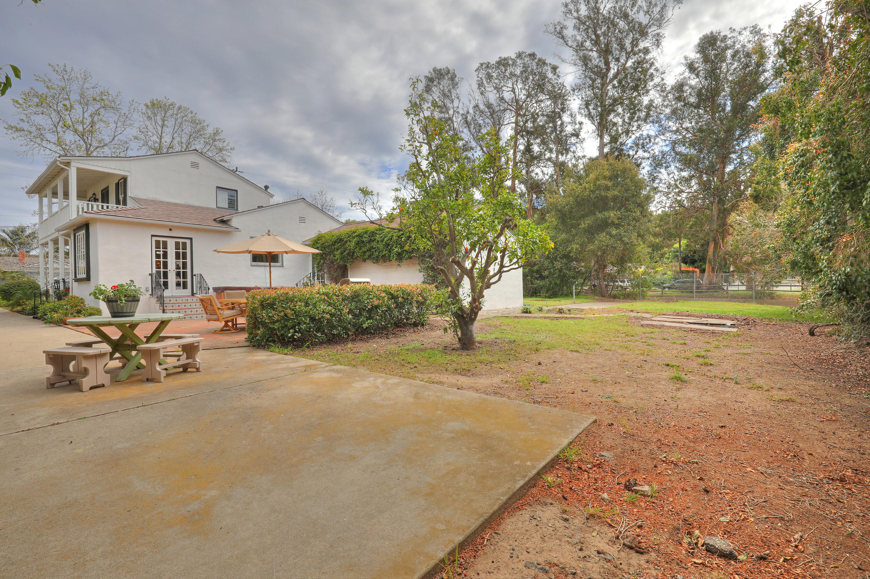 439 Arroyo Road Santa Barbara, CA 93110 - Photo 23 of 24 Back Garden