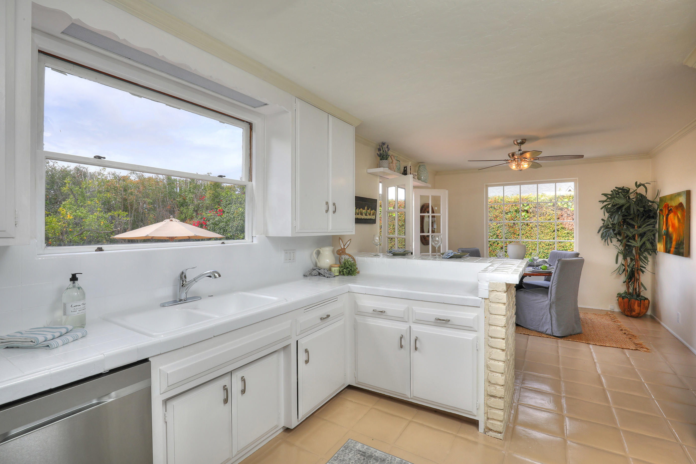 439 Arroyo Road Santa Barbara, CA 93110 - Photo 10 of 24 Kitchen