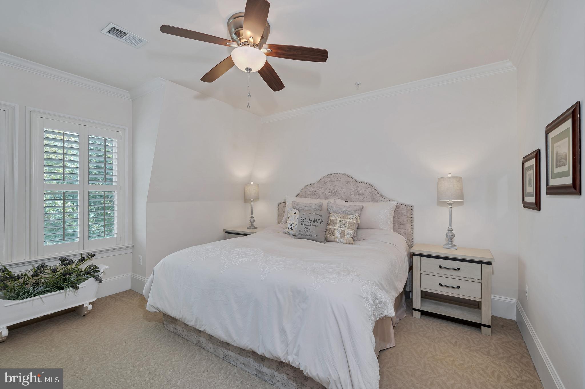 1860 Carpenter Road Alexandria, VA 22314 - Photo 27 of 54 Master Bedroom En-Suite