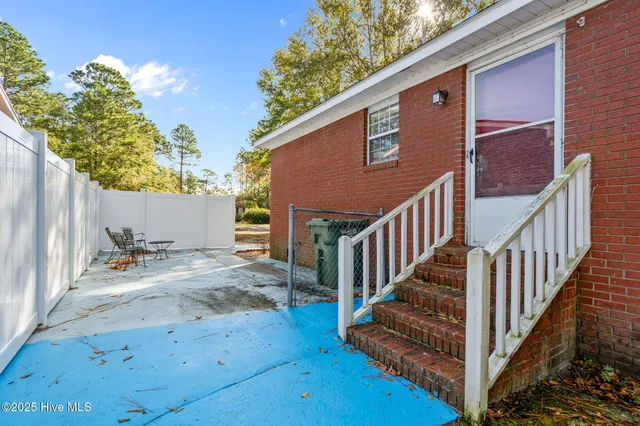 $330,000 | 120 Charter Drive, Wilmington, NC 28403