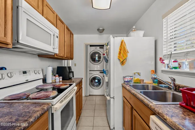 $330,000 | 120 Charter Drive, Wilmington, NC 28403