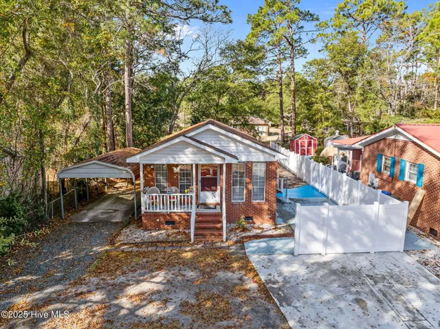 $330,000 | 120 Charter Drive, Wilmington, NC 28403
