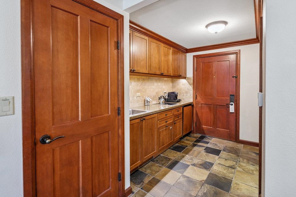 400 Resort Road, Unit 655 Olympic Valley, CA 96146 - Photo 9 of 28