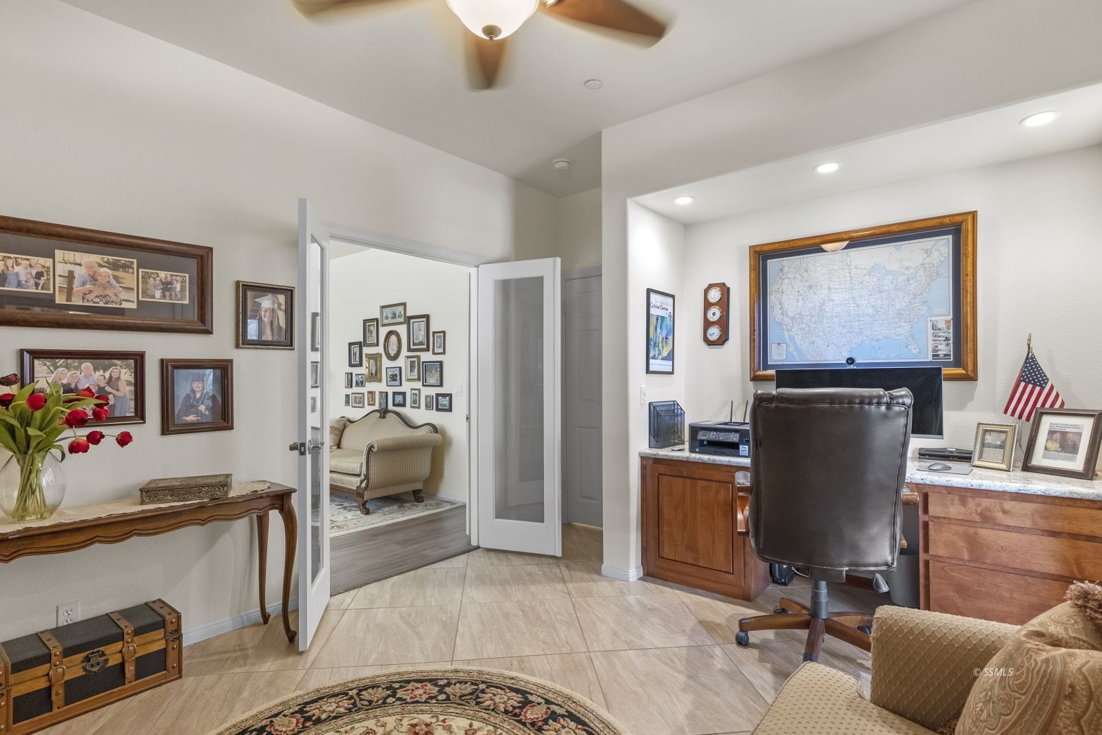 420 Scott Street Ridgecrest, CA 93555 - Photo 31 of 50 a view of a livingroom with workspace and a couch