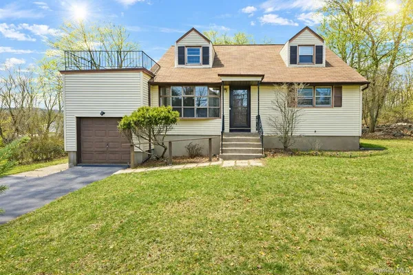 $799,000 | 160 East Willow Tree Road, Spring Valley, NY 10977